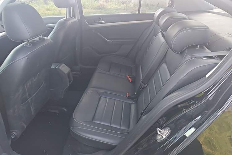 Used Volkswagen Lavida 2017 230TSI DSG Comfort Edition Left Rear Seat