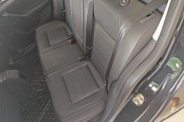 Used Volkswagen Lavida 2017 1.6L Automatic Comfort Edition Left Rear Seat