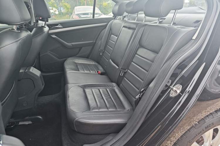 Used Volkswagen Lavida 2017 1.6L Automatic Comfort Edition Left Rear Seat