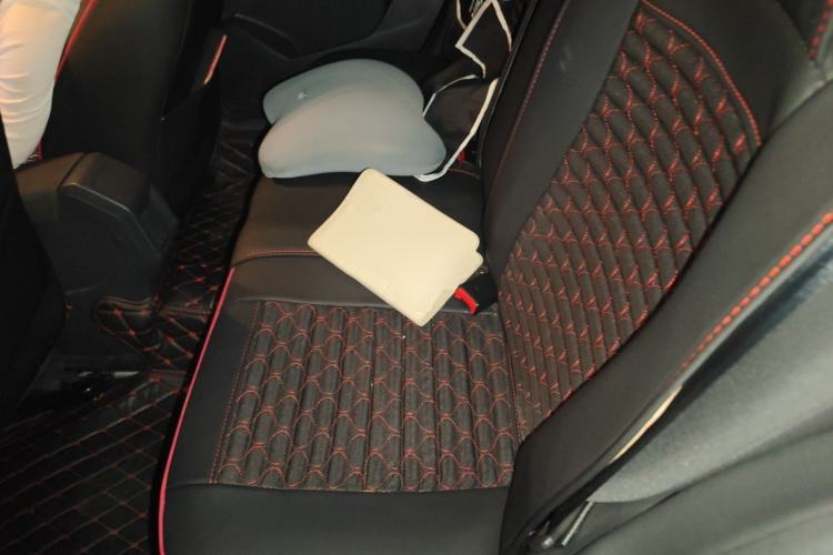 Used Volkswagen Lavida 2017 1.6L Automatic Fashion Edition Left Rear Seat
