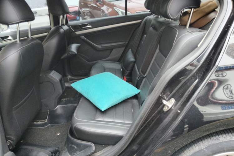 Used Volkswagen Lavida 2017 230TSI DSG Comfort Edition Left Rear Seat