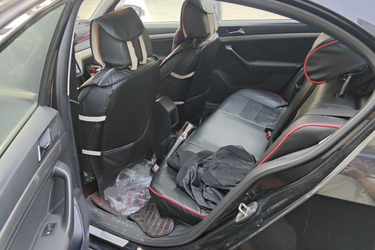 Used Volkswagen Lavida 2017 1.6L Automatic Fashion Edition Left Rear Seat