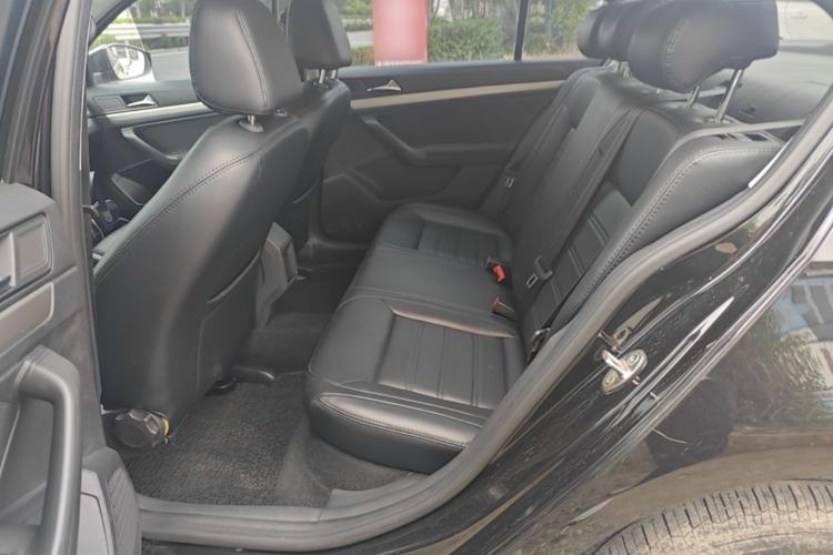 Used Volkswagen Lavida 2017 1.6L Automatic Fashion Edition Left Rear Seat