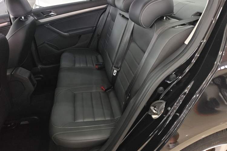 Used Volkswagen Lavida 2017 1.6L Automatic Comfort Edition Left Rear Seat