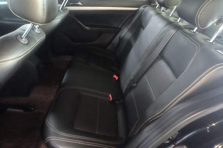 Used Volkswagen Lavida 2017 1.6L Manual Fashion Edition Left Rear Seat