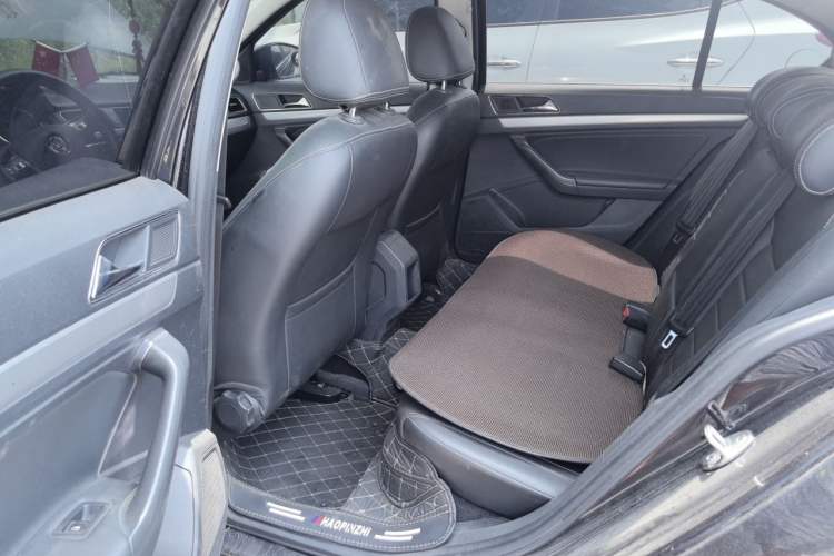 Used Volkswagen Lavida 2017 1.6L Manual Comfort Edition Left Rear Seat