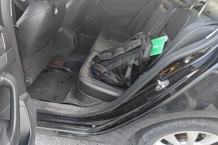 Used Volkswagen Lavida 2017 1.6L Automatic Comfort Edition Left Rear Seat