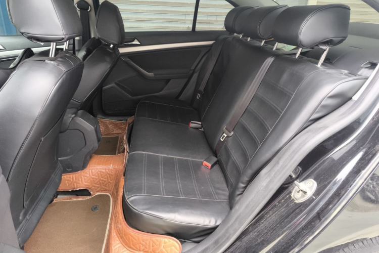Used Volkswagen Lavida 2017 1.6L Automatic Fashion Edition Left Rear Seat
