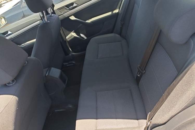 Used Volkswagen Lavida 2017 1.6L Automatic Fashion Edition Left Rear Seat