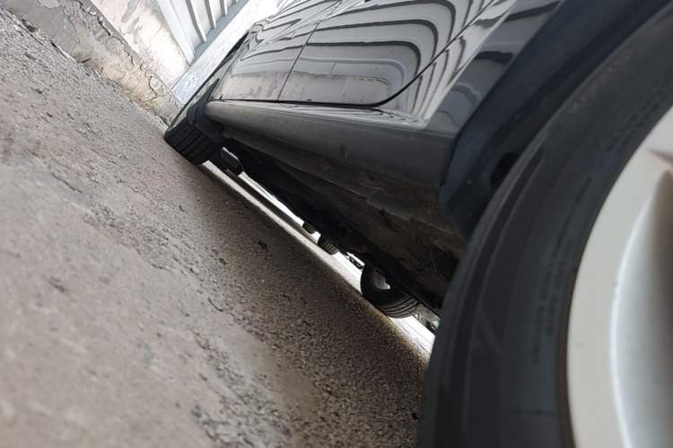 Used Volkswagen Lavida 2017 1.6L Manual Fashion Edition Left Side Sill