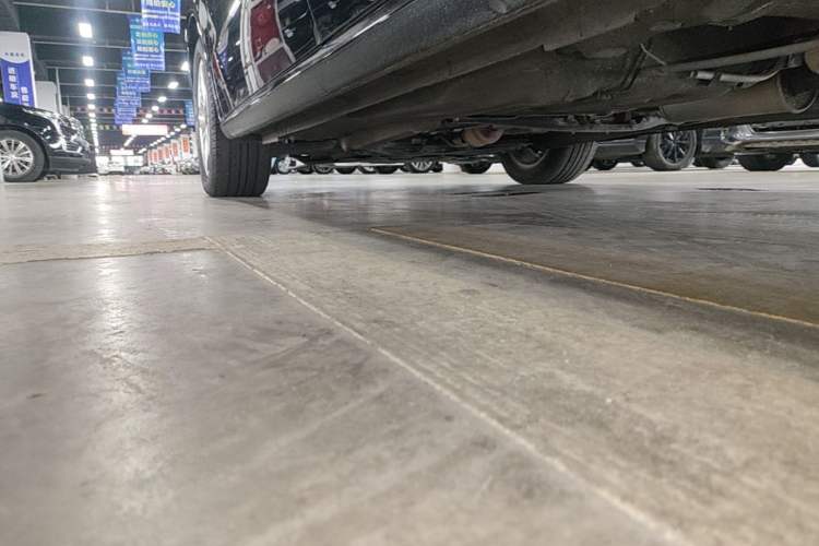 Used Volkswagen Lavida 2017 1.6L Automatic Fashion Edition Left Side Sill