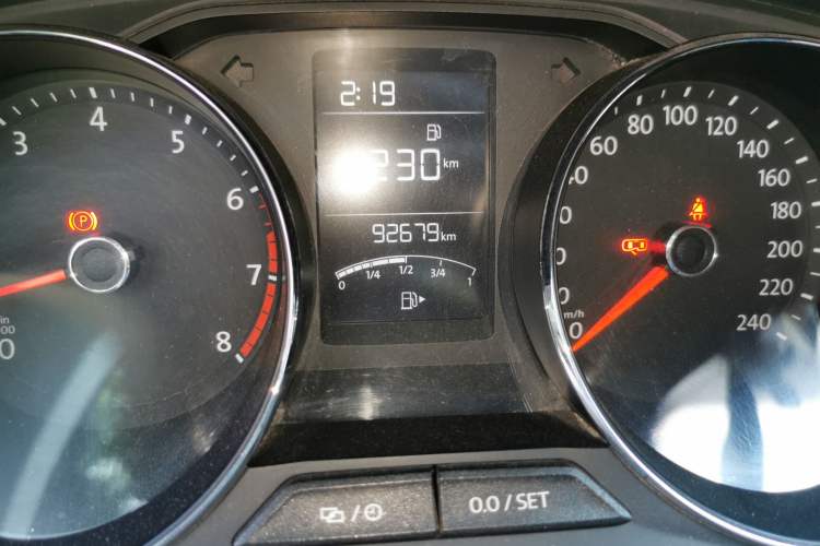 Used Volkswagen Lavida 2017 1.6L Manual Comfort Edition Odometer Close Up