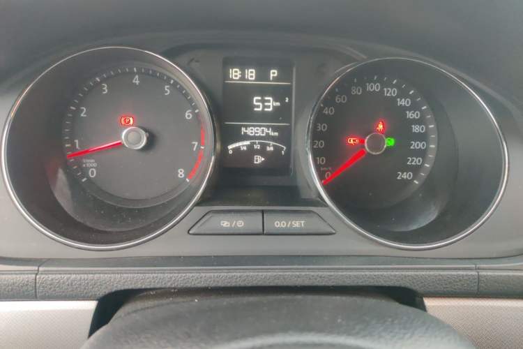 Used Volkswagen Lavida 2017 1.6L Automatic Comfort Edition Odometer Close Up