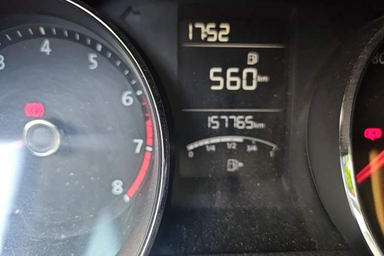 Used Volkswagen Lavida 2017 1.6L Manual Comfort Edition Odometer Close Up
