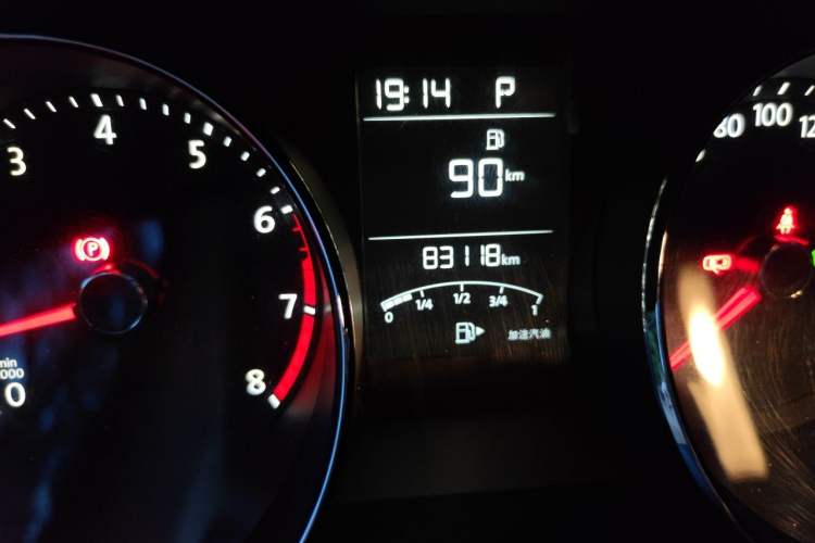 Used Volkswagen Lavida 2017 1.6L Automatic Comfort Edition Odometer Close Up