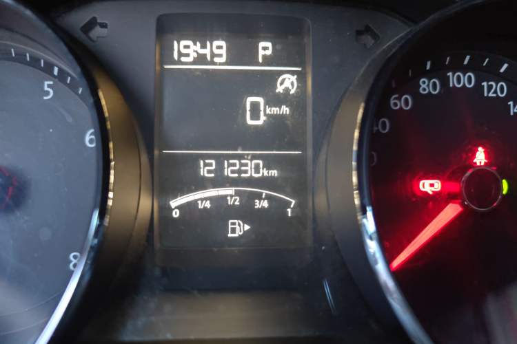 Used Volkswagen Lavida 2017 230TSI DSG Comfort Edition Odometer Close Up