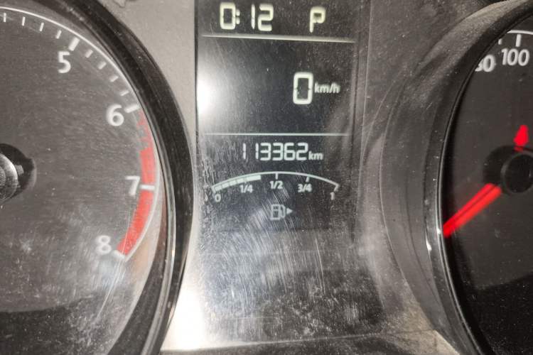 Used Volkswagen Lavida 2017 1.6L Automatic Fashion Edition Odometer Close Up