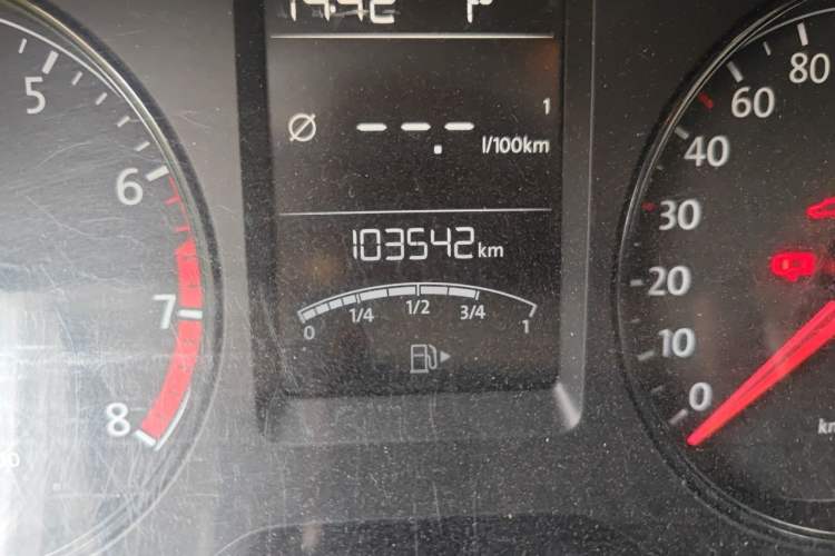 Used Volkswagen Lavida 2017 1.6L Automatic Comfort Edition Odometer Close Up