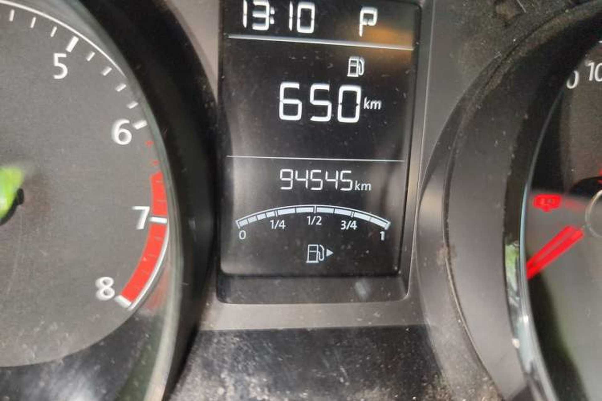 Used Volkswagen Lavida 2017 1.6L Automatic Fashion Edition Odometer Close Up