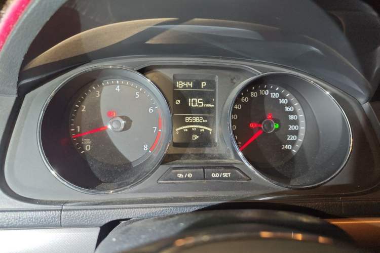 Used Volkswagen Lavida 2017 1.6L Automatic Comfort Edition Odometer Close Up
