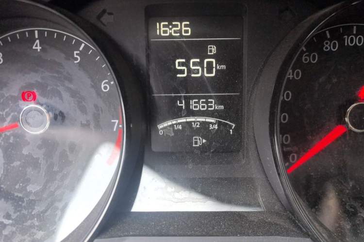 Used Volkswagen Lavida 2017 1.6L Manual Fashion Edition Odometer Close Up