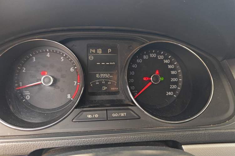 Used Volkswagen Lavida 2017 230TSI DSG Comfort Edition Odometer Close Up