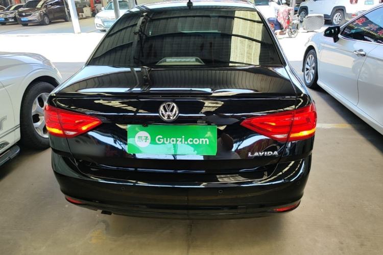 Used Volkswagen Lavida 2017 1.6L Automatic Fashion Edition Rear