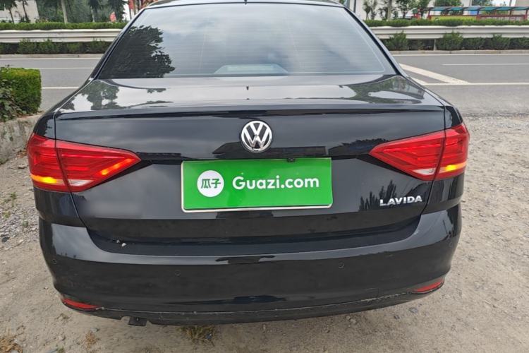 Used Volkswagen Lavida 2017 1.6L Automatic Fashion Edition Rear