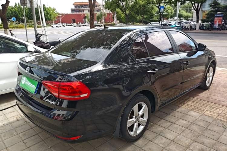 Used Volkswagen Lavida 2017 1.6L Manual Fashion Edition Rear Right 45 Deg
