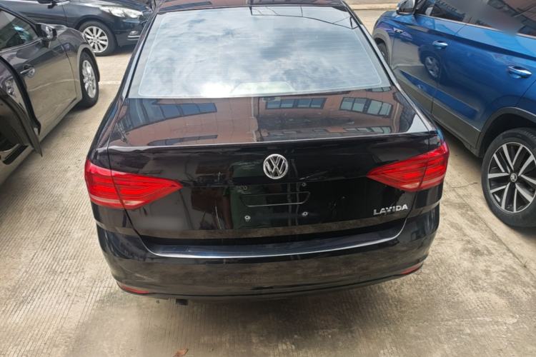 Used Volkswagen Lavida 2017 1.6L Automatic Fashion Edition Rear