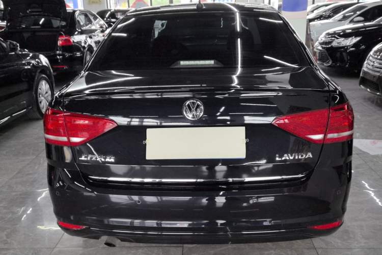 Used Volkswagen Lavida 2017 1.6L Manual Comfort Edition Rear