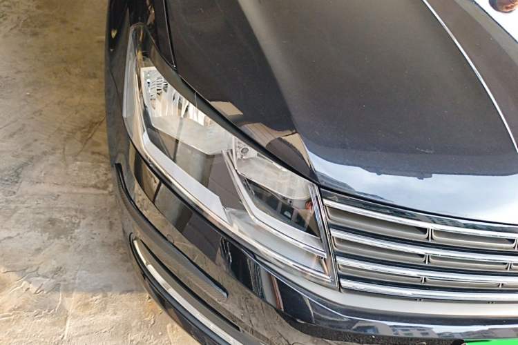 Used Volkswagen Lavida 2017 1.6L Manual Comfort Edition Right Front Headlight