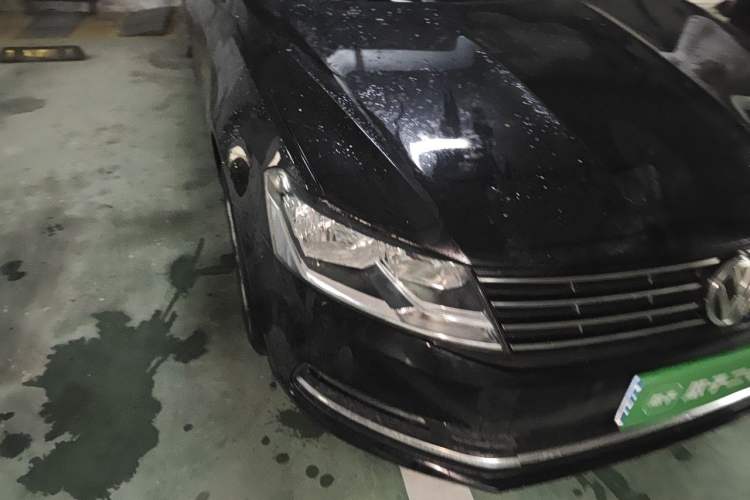 Used Volkswagen Lavida 2017 1.6L Automatic Comfort Edition Right Front Headlight