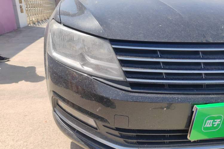 Used Volkswagen Lavida 2017 230TSI DSG Comfort Edition Right Front Headlight