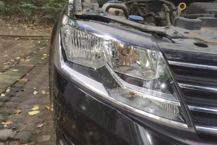 Used Volkswagen Lavida 2017 230TSI DSG Comfort Edition Right Front Headlight