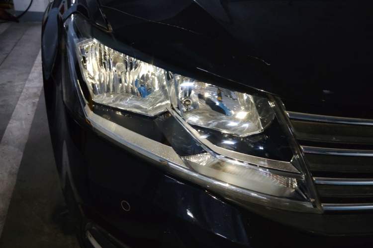 Used Volkswagen Lavida 2017 230TSI DSG Comfort Edition Right Front Headlight