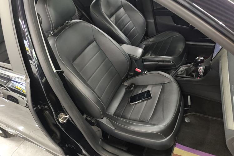 Used Volkswagen Lavida 2017 230TSI DSG Comfort Edition Right Front Seat
