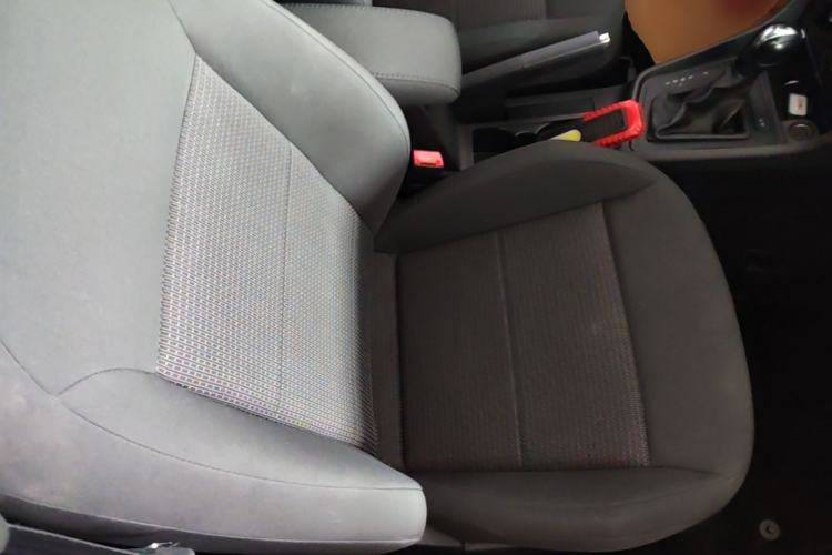 Used Volkswagen Lavida 2017 1.6L Automatic Fashion Edition Right Front Seat