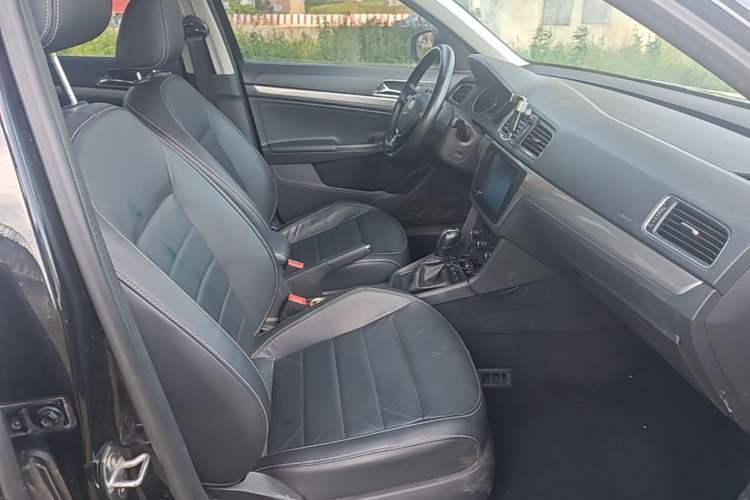Used Volkswagen Lavida 2017 230TSI DSG Comfort Edition Right Front Seat
