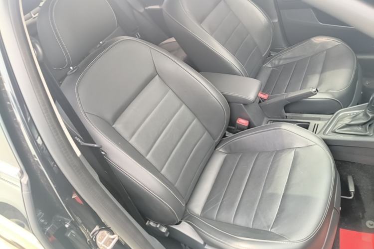Used Volkswagen Lavida 2017 1.6L Automatic Comfort Edition Right Front Seat