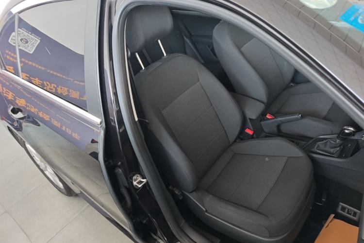 Used Volkswagen Lavida 2017 1.6L Automatic Fashion Edition Right Front Seat