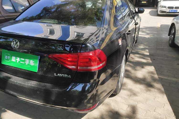 Used Volkswagen Lavida 2017 1.6L Manual Fashion Edition Right Rear Taillight