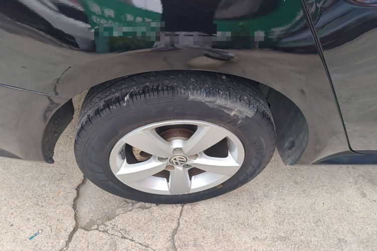 Used Volkswagen Lavida 2017 1.6L Automatic Comfort Edition Right Rear Wheel Hub