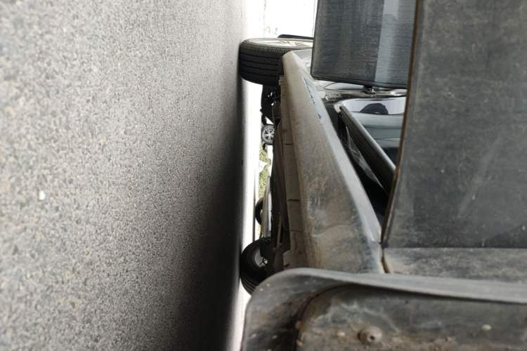 Used Volkswagen Lavida 2017 1.6L Automatic Fashion Edition Right Side Sill