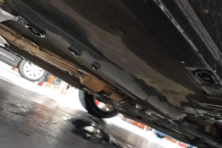 Used Volkswagen Lavida 2017 1.6L Automatic Fashion Edition Right Side Sill