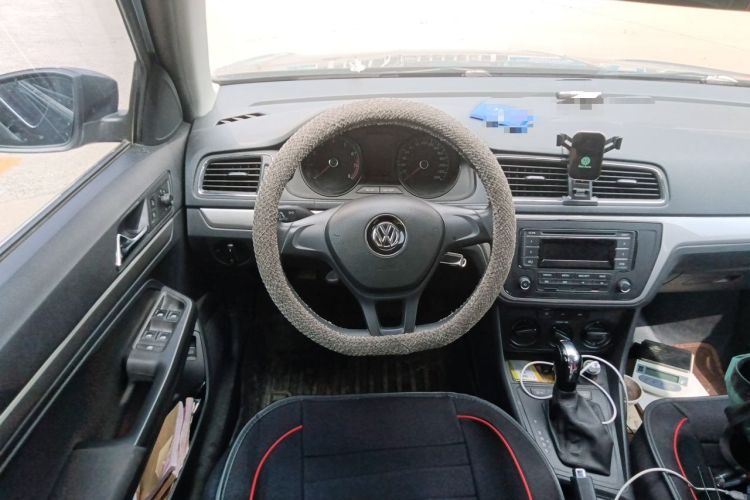 Used Volkswagen Lavida 2017 1.6L Automatic Fashion Edition Steering Wheel