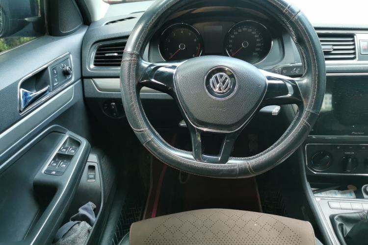 Used Volkswagen Lavida 2017 1.6L Manual Comfort Edition Steering Wheel