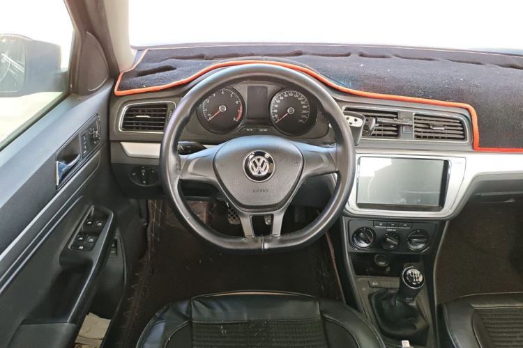 Used Volkswagen Lavida 2017 1.6L Manual Fashion Edition Steering Wheel