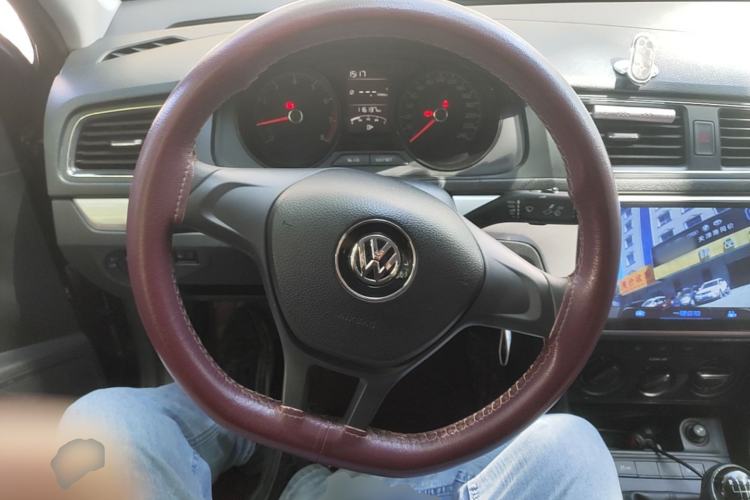 Used Volkswagen Lavida 2017 1.6L Manual Fashion Edition Steering Wheel
