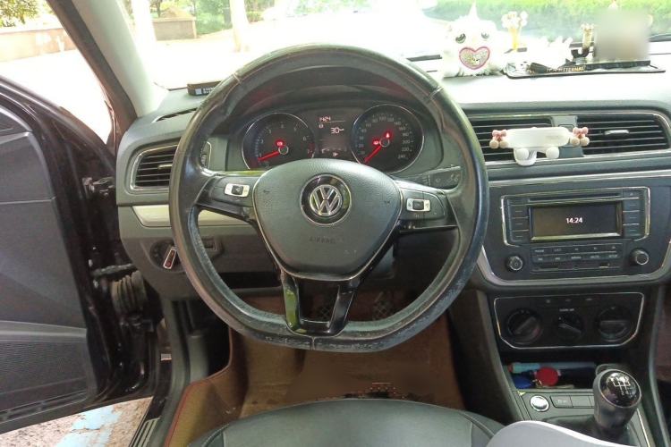 Used Volkswagen Lavida 2017 1.6L Manual Comfort Edition Steering Wheel